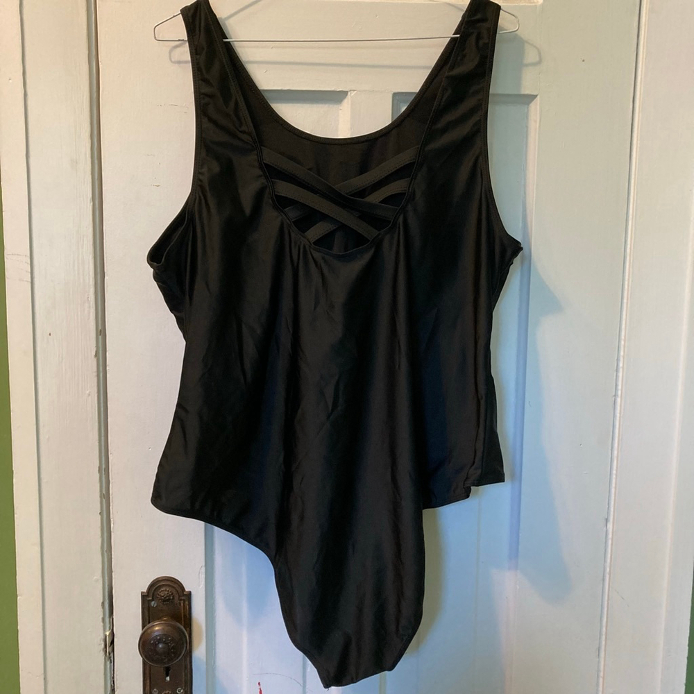 Women's Black Criss Cross Back One-Piece Swimsuit size XL
